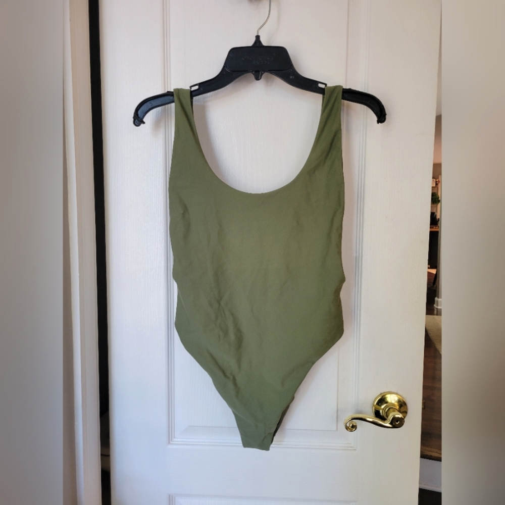 Aerie Super Scoop One Piece Cheeky Swimsuit Green Size Medium Bathing Suit